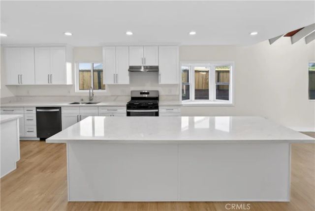 20164 Archwood, Winnetka, CA 91306