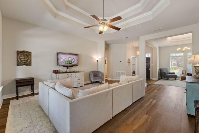 26 E Yellowstone, Hattiesburg, MS 39402