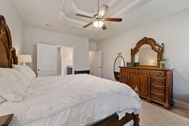 26 E Yellowstone, Hattiesburg, MS 39402