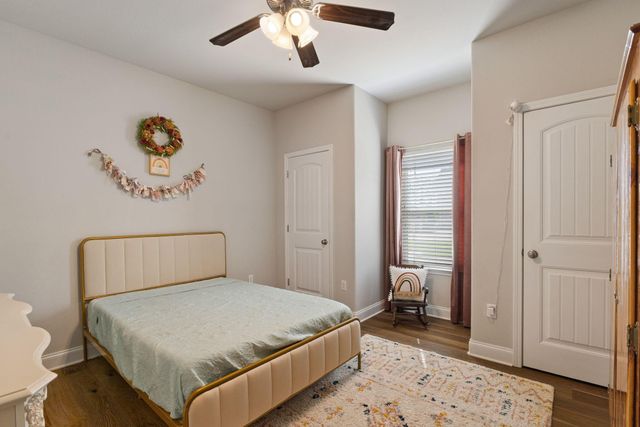 26 E Yellowstone, Hattiesburg, MS 39402