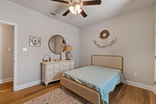 26 E Yellowstone, Hattiesburg, MS 39402