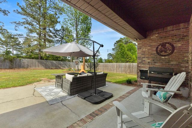 26 E Yellowstone, Hattiesburg, MS 39402