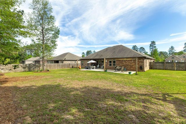 26 E Yellowstone, Hattiesburg, MS 39402