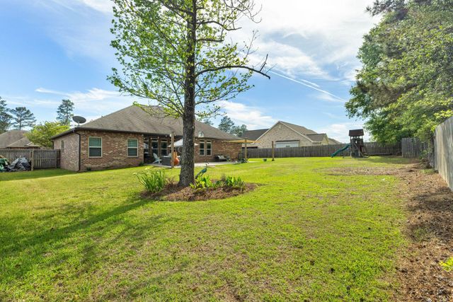 26 E Yellowstone, Hattiesburg, MS 39402