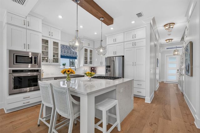 515 S OSPREY AVENUE, Sarasota, FL 34236