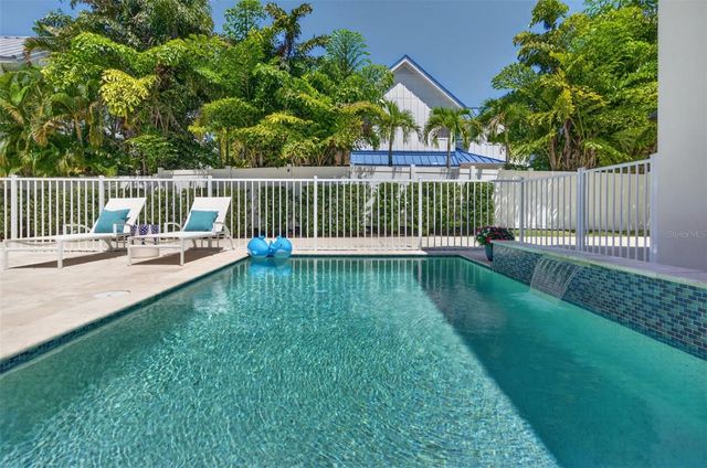515 S OSPREY AVENUE, Sarasota, FL 34236
