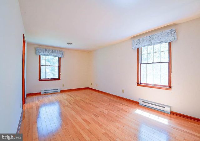 15601 WILDROSE CT, New Windsor, MD 21776