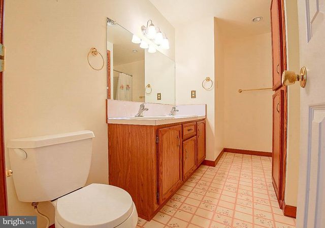 15601 WILDROSE CT, New Windsor, MD 21776