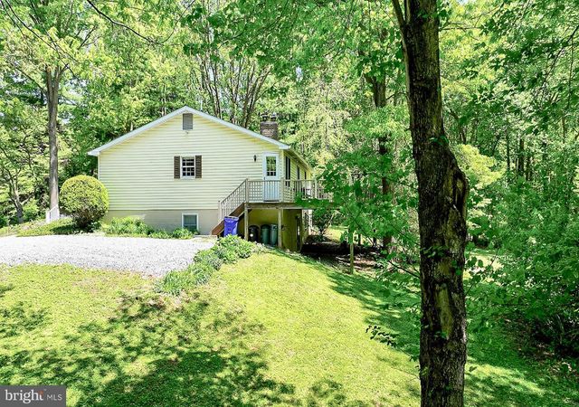 15601 WILDROSE CT, New Windsor, MD 21776