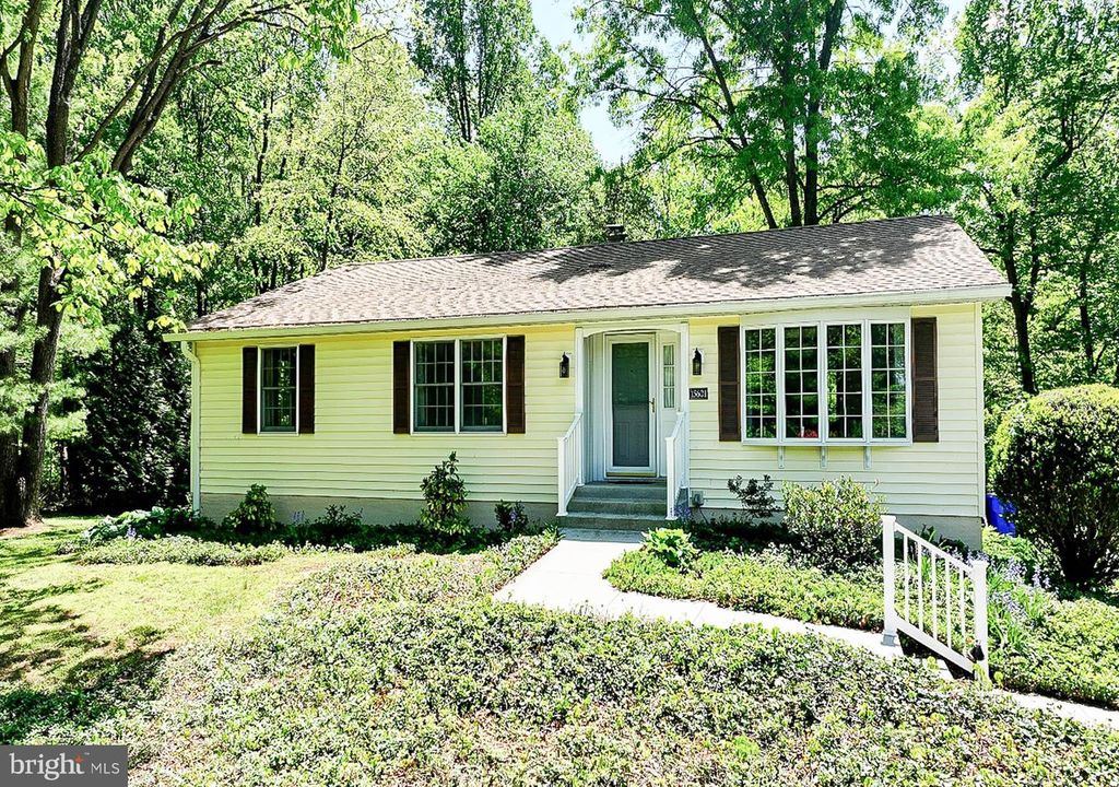15601 WILDROSE CT, New Windsor, MD 21776