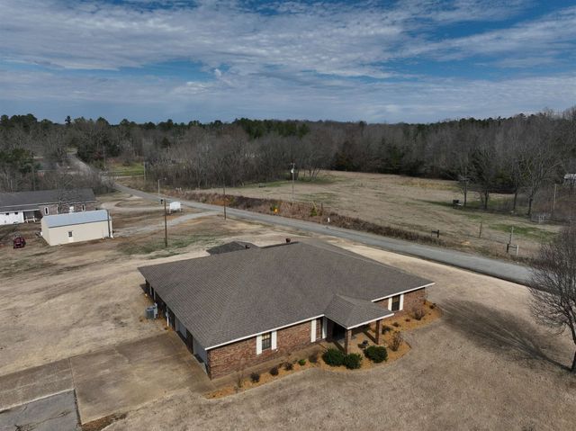 610 BETHEL PURDY RD, Bethel Springs, TN 38315
