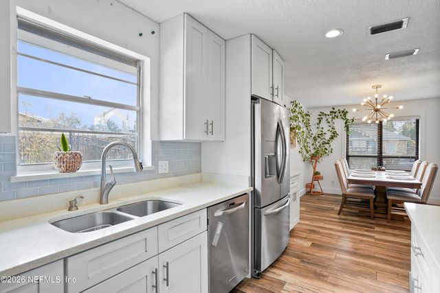 6717 LENCZYK Drive, Jacksonville, FL 32277