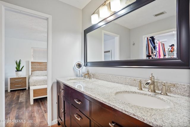 6717 LENCZYK Drive, Jacksonville, FL 32277