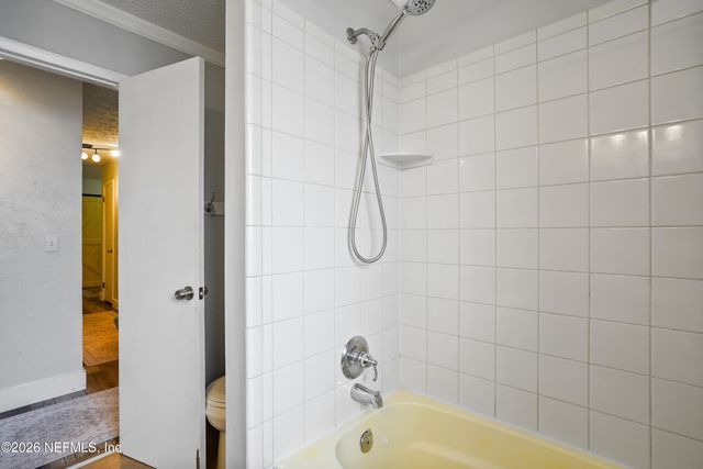 6717 LENCZYK Drive, Jacksonville, FL 32277