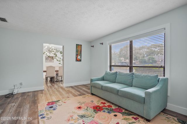 6717 LENCZYK Drive, Jacksonville, FL 32277