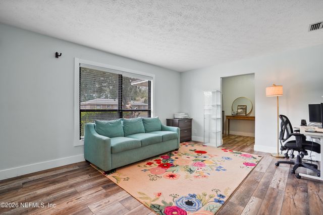 6717 LENCZYK Drive, Jacksonville, FL 32277