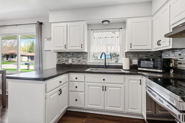 30215 Sumac DRIVE, Burlington, WI 53105