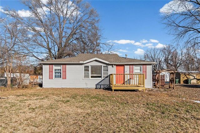 1406 Shawnee Street, Leavenworth, KS 66048