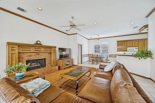 1902 Country Meadow Lane, Richardson, TX 75081