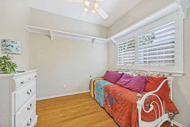 1902 Country Meadow Lane, Richardson, TX 75081