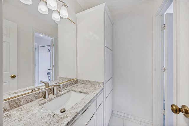 1902 Country Meadow Lane, Richardson, TX 75081