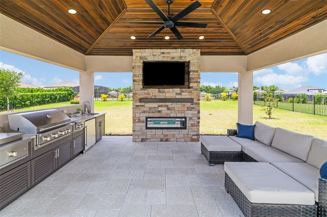 1843 CATTLE BARON COURT, Lithia, FL 33547