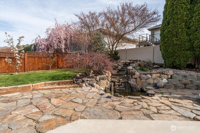 443 Dorado Court, East Wenatchee, WA 98802