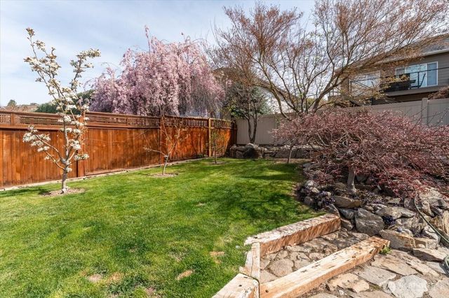 443 Dorado Court, East Wenatchee, WA 98802