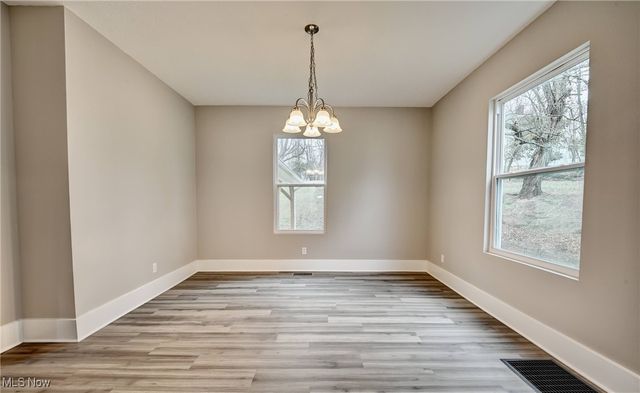 338 Luck Ave, Zanesville, OH 43701