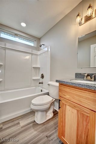 338 Luck Ave, Zanesville, OH 43701