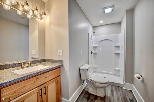 338 Luck Ave, Zanesville, OH 43701