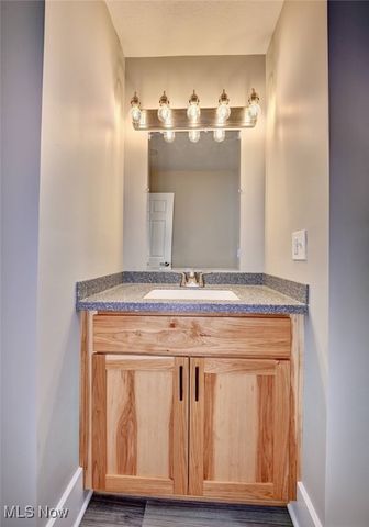 338 Luck Ave, Zanesville, OH 43701