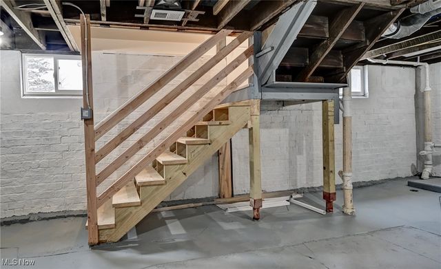 338 Luck Ave, Zanesville, OH 43701