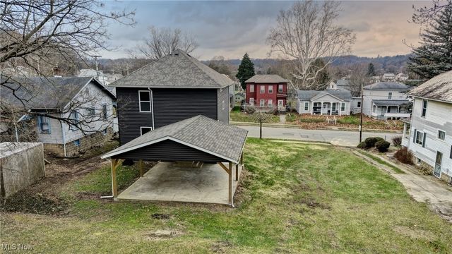 338 Luck Ave, Zanesville, OH 43701