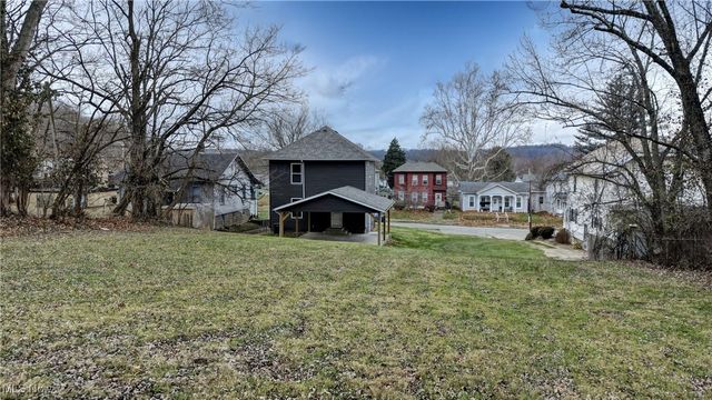 338 Luck Ave, Zanesville, OH 43701