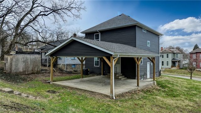 338 Luck Ave, Zanesville, OH 43701