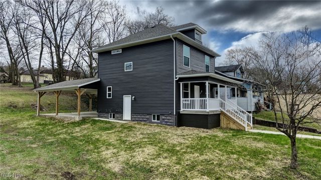 338 Luck Ave, Zanesville, OH 43701