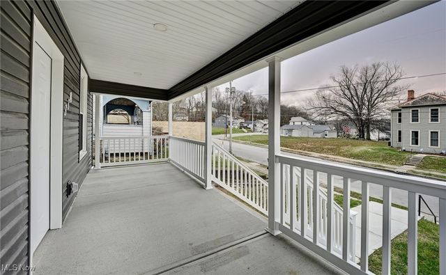 338 Luck Ave, Zanesville, OH 43701