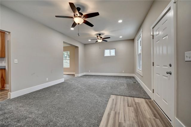 338 Luck Ave, Zanesville, OH 43701