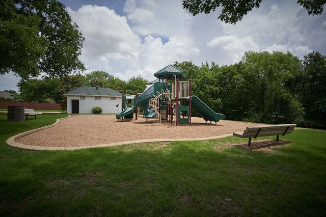 320 Elizabeth Trail, Murphy, TX 75094