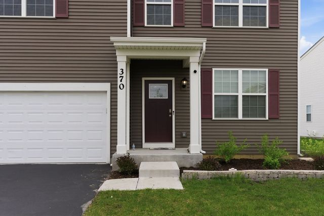 370 Hemlock Lane, Oswego, IL 60543