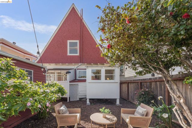 836 E 19th St, Oakland, CA 94606