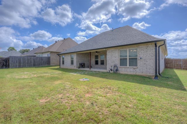 31 Crowder Drive, Benton, LA 71006