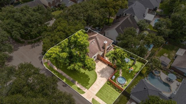 2002 Cannonbury Lane, Richmond, TX 77406