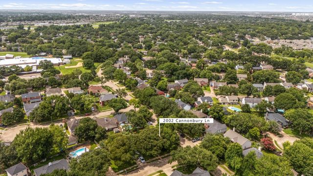 2002 Cannonbury Lane, Richmond, TX 77406