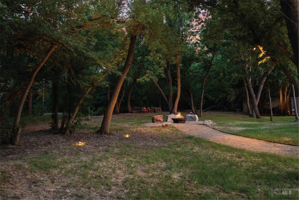 228 S Alder Lane, Eagle, ID 83616 photo 46