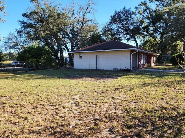 20054 US HIGHWAY 301, Dade City, FL 33523