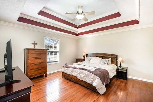 2916 Riley Creek Rd, Normandy, TN 37360