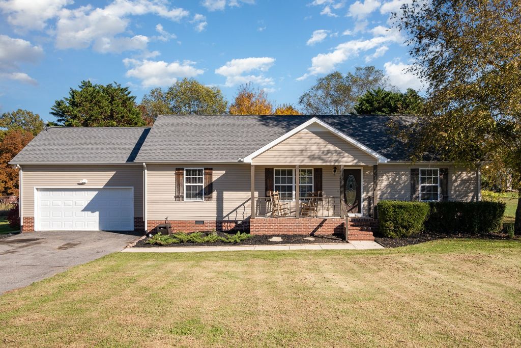 2916 Riley Creek Rd, Normandy, TN 37360