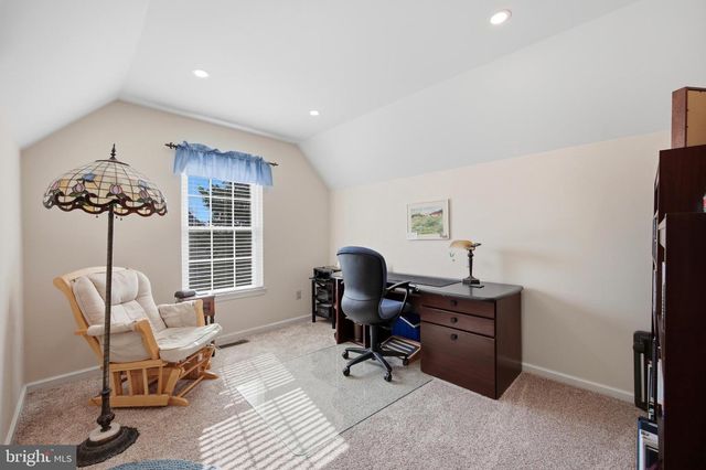 395 HOBSON PL, Blue Bell, PA 19422